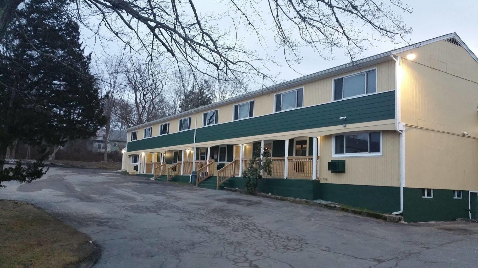 Dartmouth Motor Inn Exterior photo